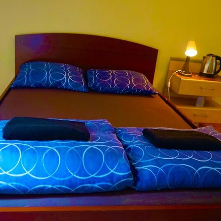 Schoepfwerk Hostel 10 Вена Экстерьер фото