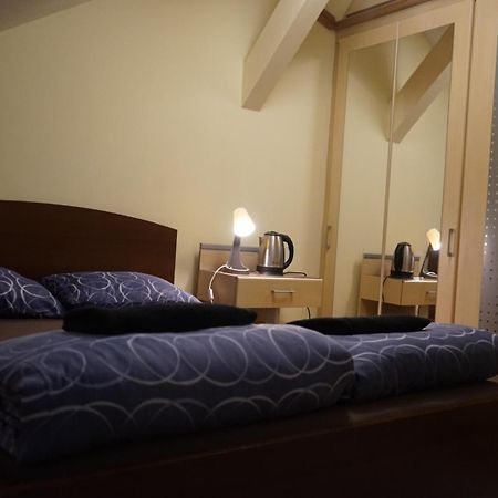 Schoepfwerk Hostel 10 Вена Экстерьер фото