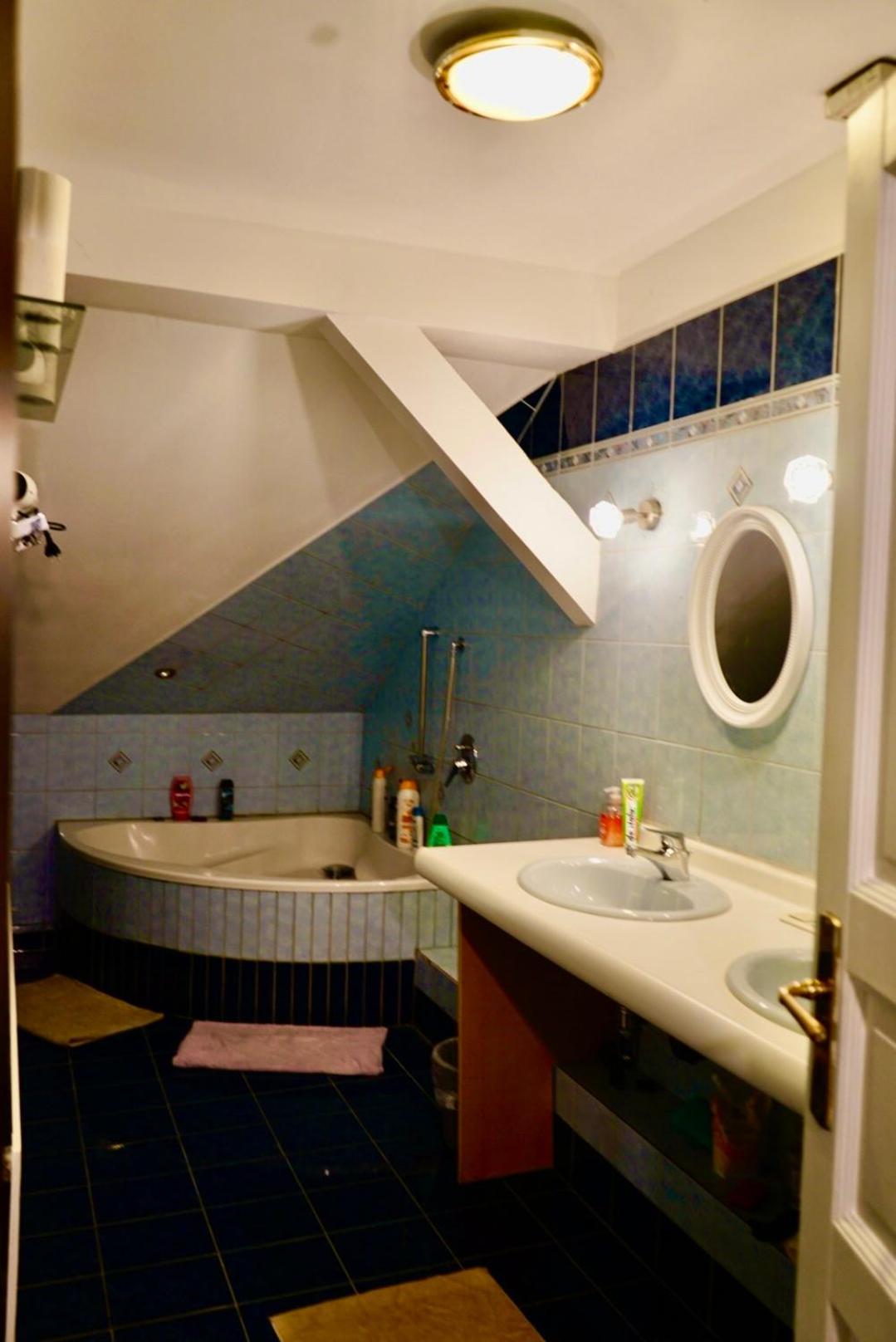 Schoepfwerk Hostel 10 Вена Экстерьер фото