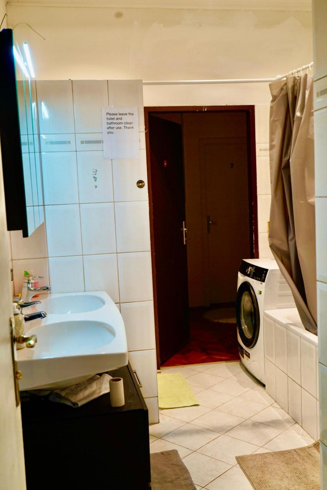 Schoepfwerk Hostel 10 Вена Экстерьер фото