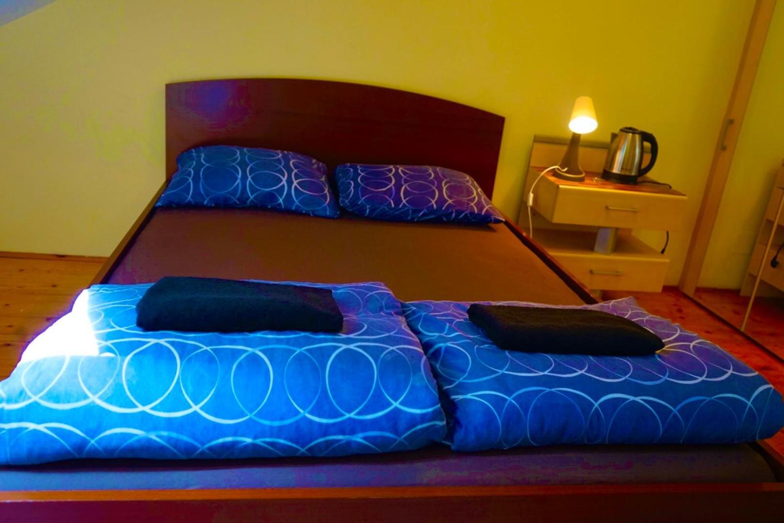 Schoepfwerk Hostel 10 Вена Экстерьер фото